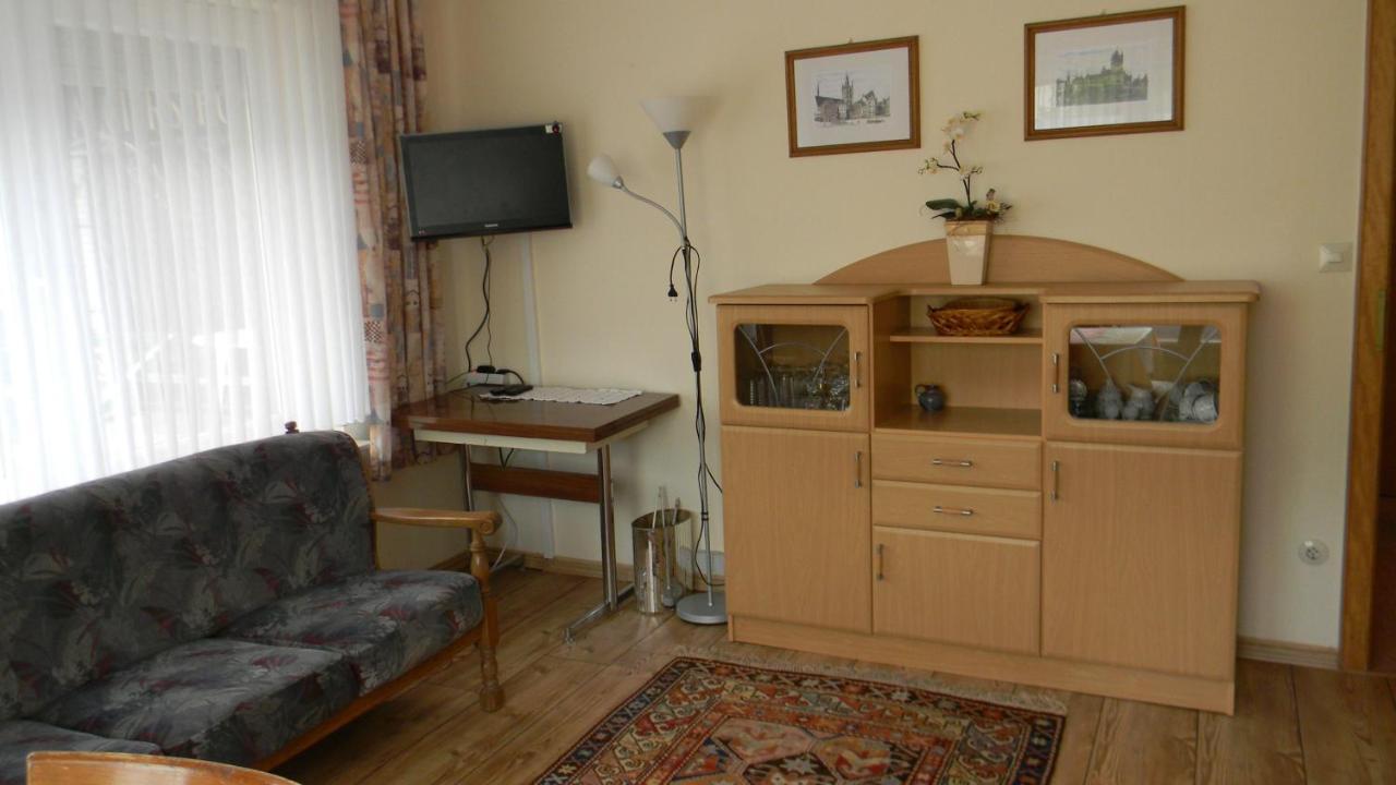 مبيت وإفطار إيديغير إيلير Gastehaus Am Calmont المظهر الخارجي الصورة