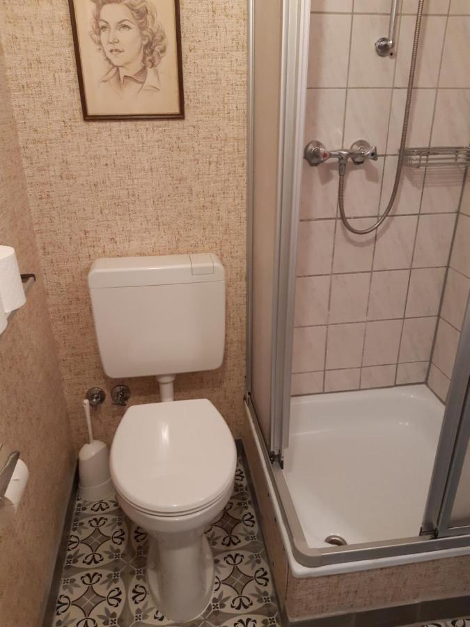 مبيت وإفطار إيديغير إيلير Gastehaus Am Calmont المظهر الخارجي الصورة